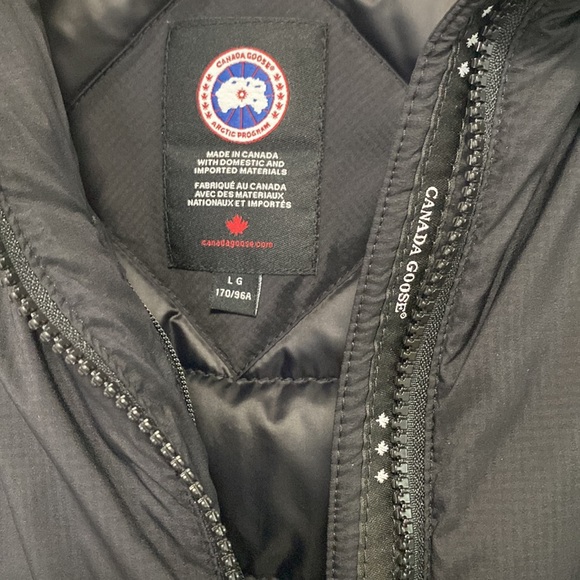 Women Canada Goose Jacket - Picture 5 of 16